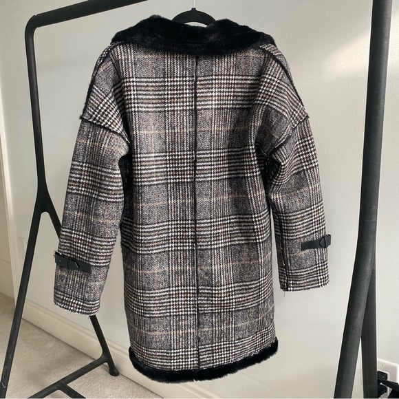 Nasty Gal Faux Fur Lined Coat with Buckle Features - Picture 4 of 9